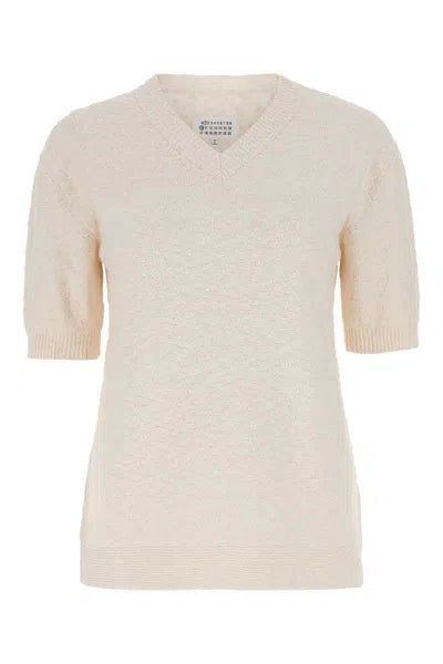 TEXTURED COTTON V-NECK KNIT TOP IN BEIGE